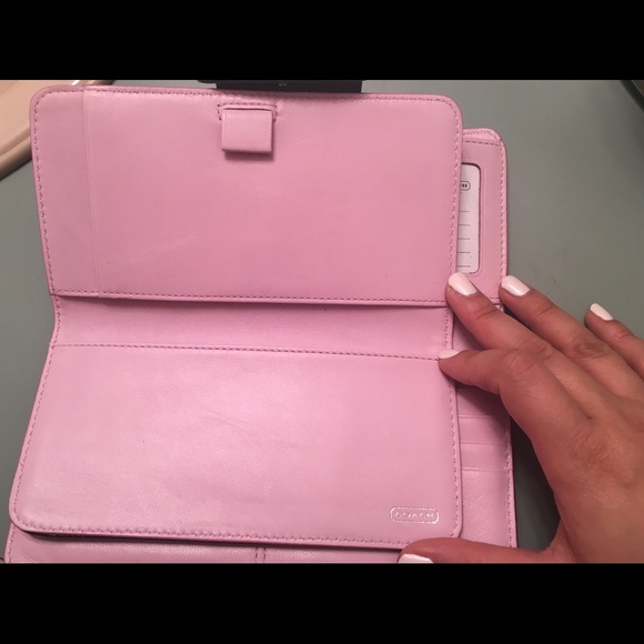 Coach Wallet - Picture 5 of 5